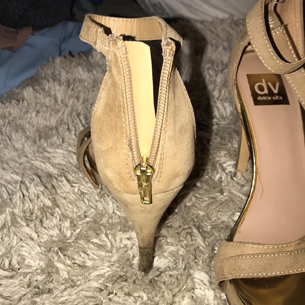Heels - Picture 2 of 2